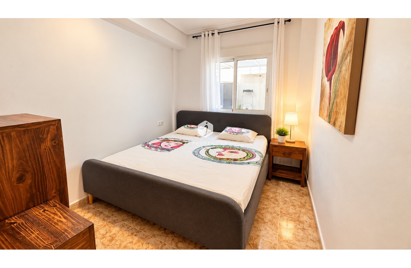 Resale - Bungalow -
Punta Prima - Costa Blanca