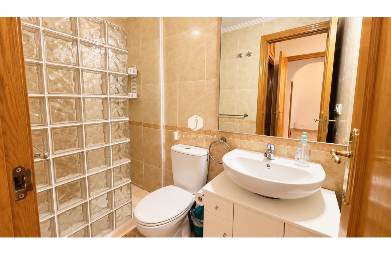 Resale - Bungalow -
Punta Prima - Costa Blanca