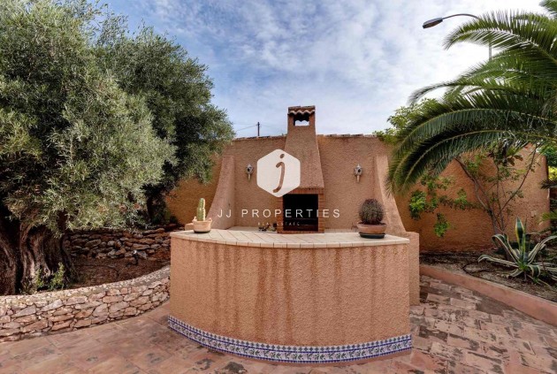 Resale - Villa -
Torrevieja - El chaparral