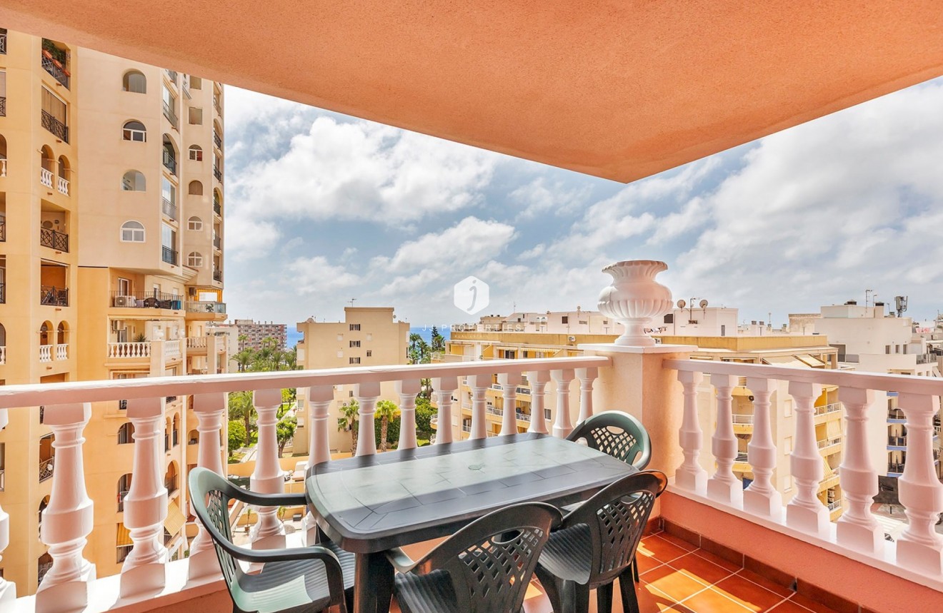 Resale - Apartment / flat -
Torrevieja - Costa Blanca