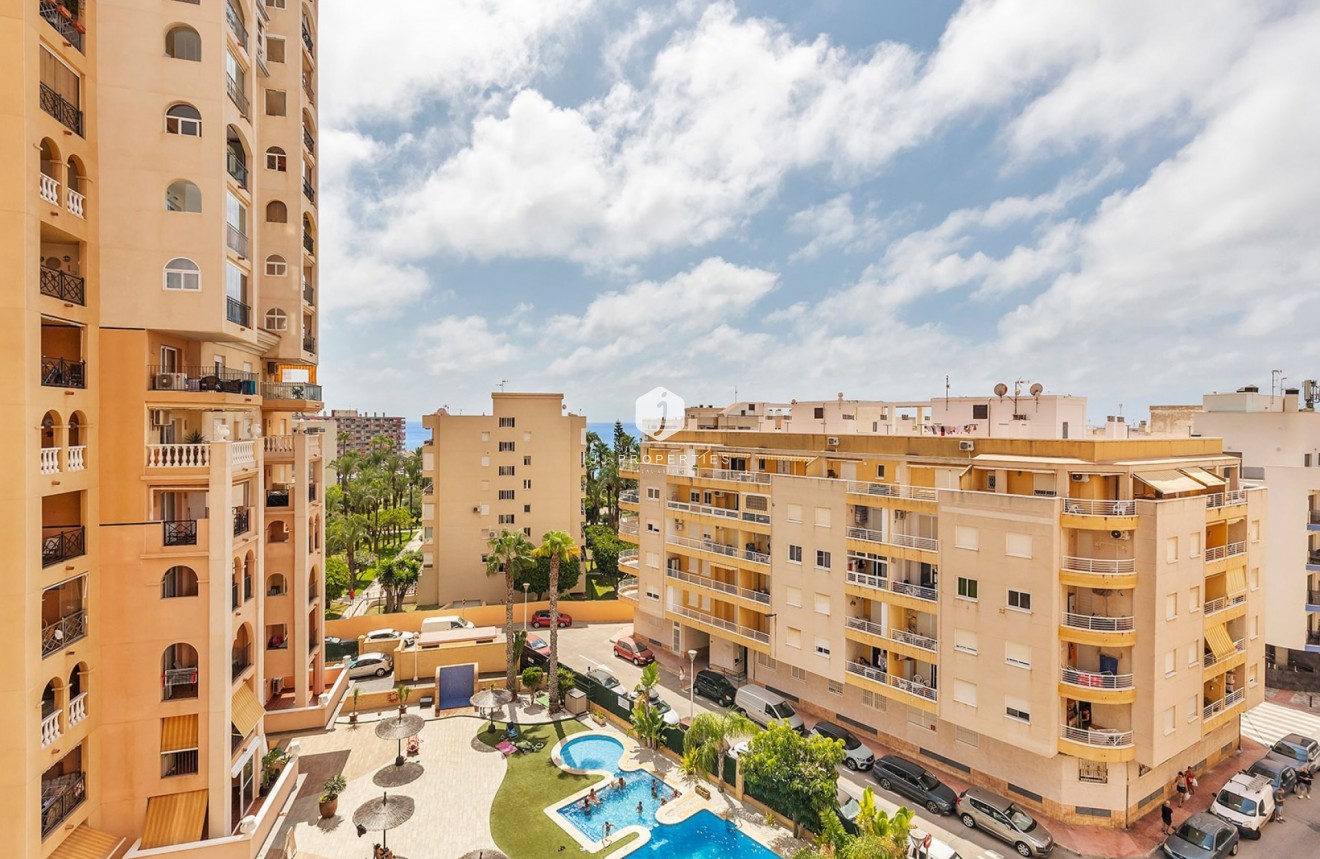 Resale - Apartment / flat -
Torrevieja - Costa Blanca