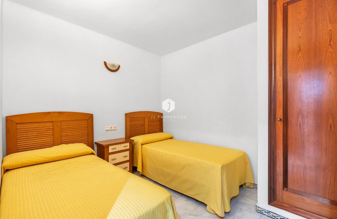 Resale - Apartment / flat -
Torrevieja - Costa Blanca