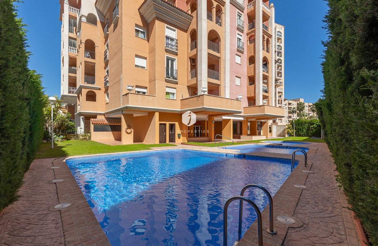 Resale - Apartment / flat -
Torrevieja - Costa Blanca