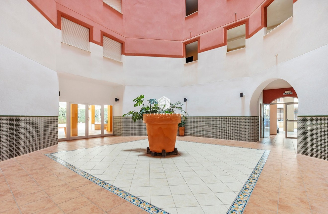 Resale - Apartment / flat -
Torrevieja - Costa Blanca