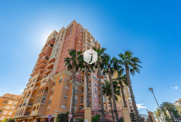 Resale - Apartment / flat -
Torrevieja - Costa Blanca