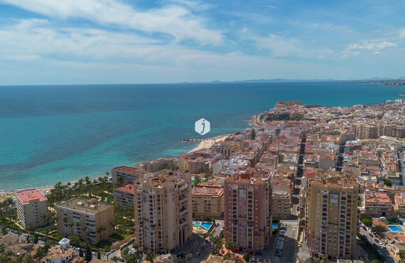 Resale - Apartment / flat -
Torrevieja - Costa Blanca