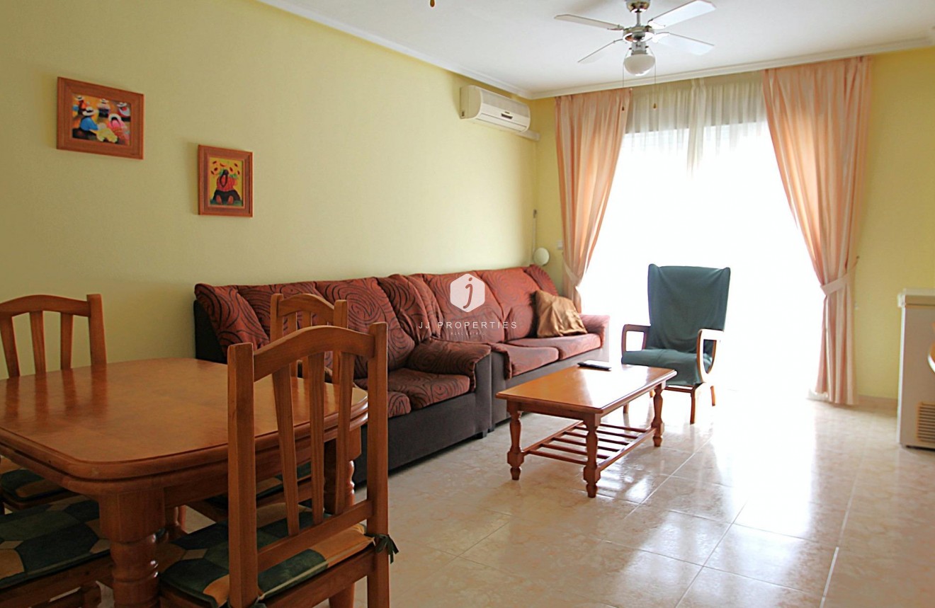 Resale - Apartment / flat -
Torrevieja - Las Piscinas Naturales