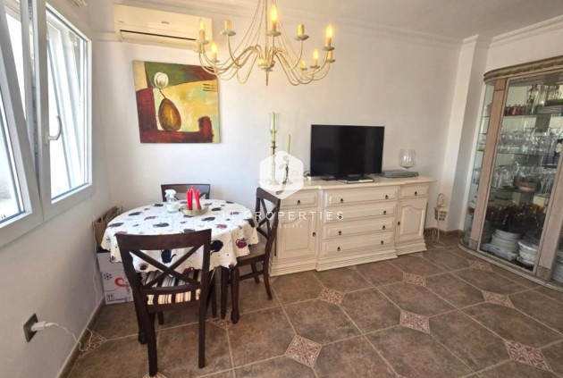 Resale - Chalet -
Torrevieja - Los Balcones