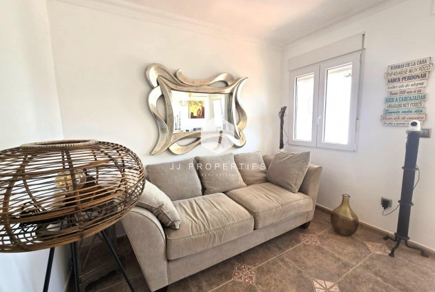 Resale - Chalet -
Torrevieja - Los Balcones
