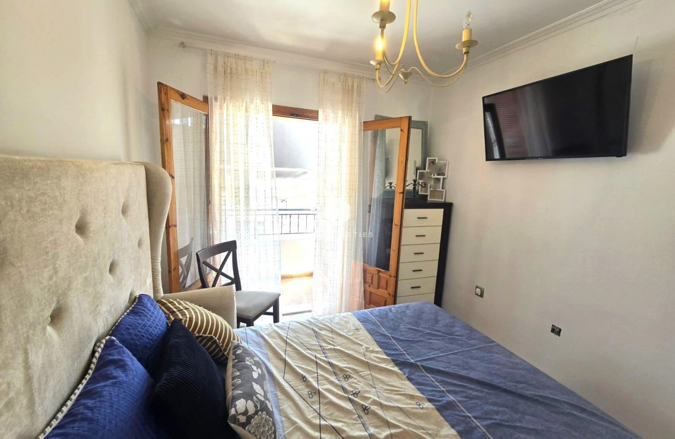 Resale - Chalet -
Torrevieja - Los Balcones