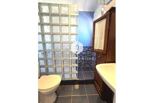Resale - Chalet -
Torrevieja - Los Balcones