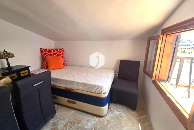 Resale - Chalet -
Torrevieja - Los Balcones