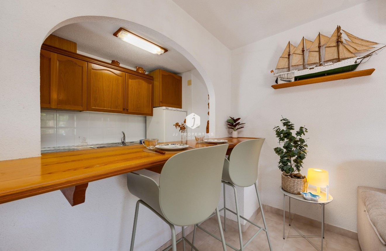 Resale - Bungalow -
Torrevieja - Los Balcones