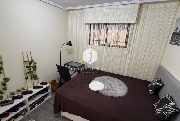 Resale - Apartment / flat -
Torrevieja - La Siesta - El Salado - Torreta