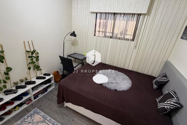 Resale - Apartment / flat -
Torrevieja - La Siesta - El Salado - Torreta