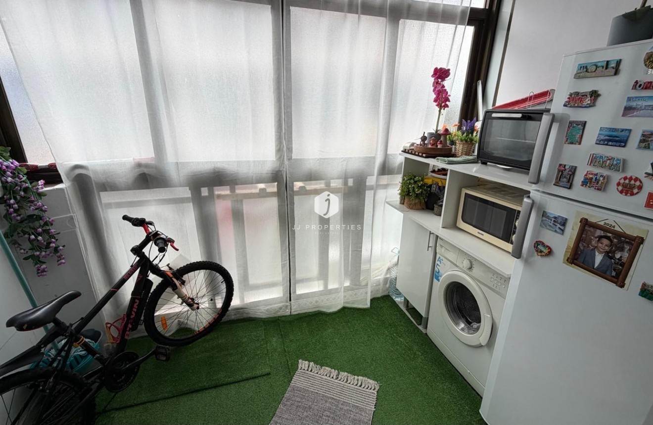 Resale - Apartment / flat -
Torrevieja - La Siesta - El Salado - Torreta