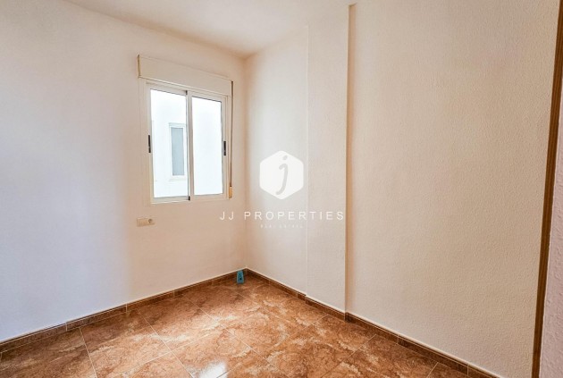 Resale - Apartment / flat -
Torrevieja - Centro