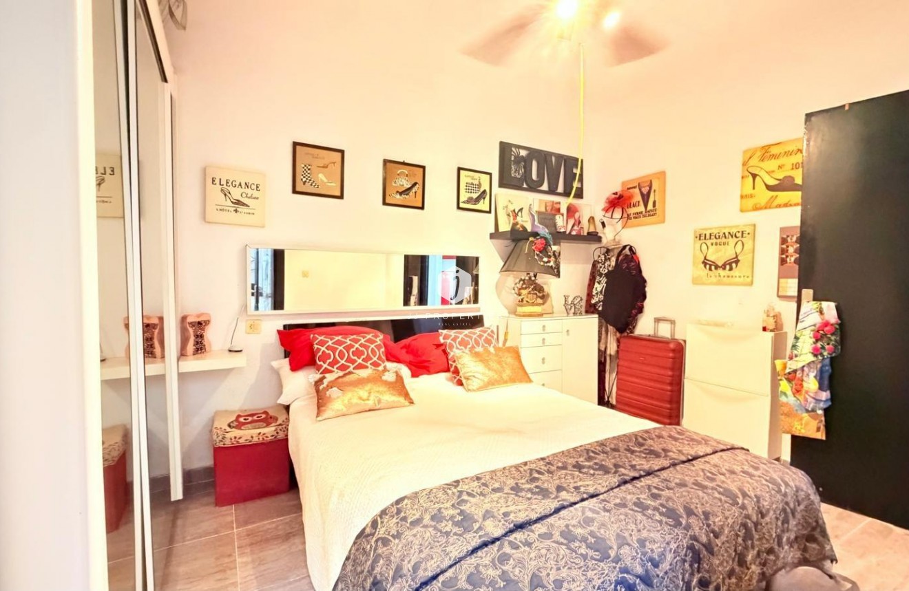 Resale - Duplex -
Torrevieja - La Siesta - El Salado - Torreta