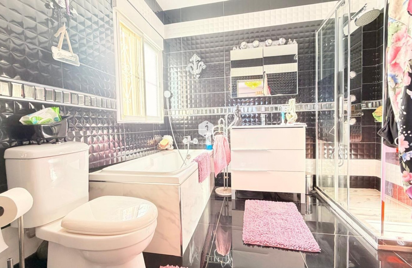 Resale - Duplex -
Torrevieja - La Siesta - El Salado - Torreta