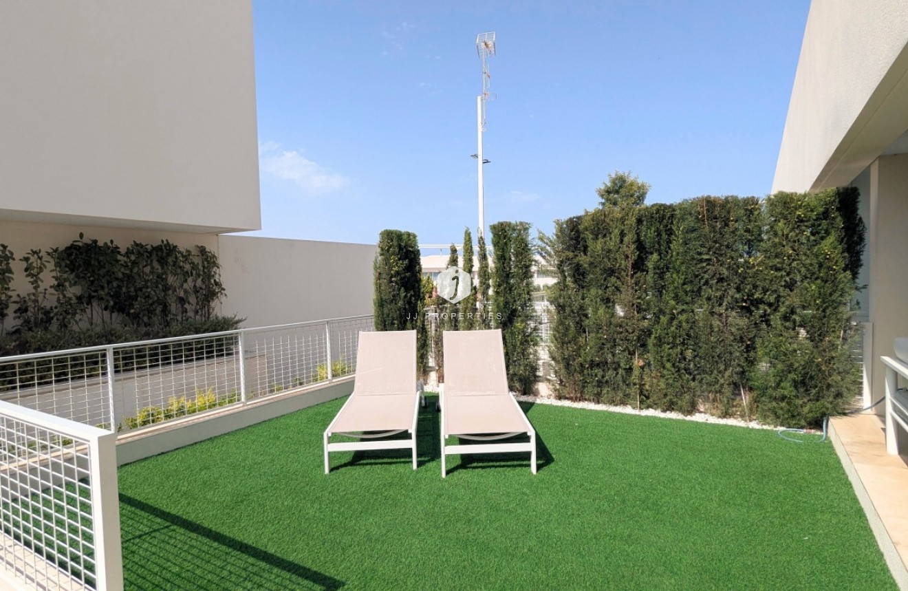 Resale - Apartment / flat -
Los Balcones - Costa Blanca