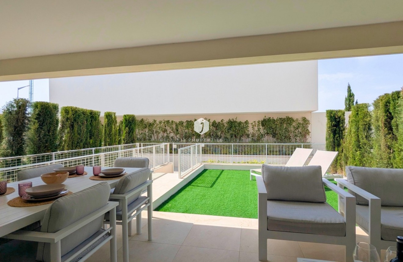 Resale - Apartment / flat -
Los Balcones - Costa Blanca