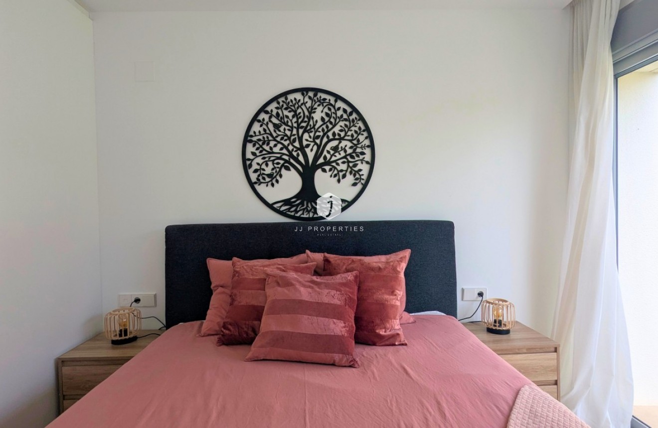 Resale - Apartment / flat -
Los Balcones - Costa Blanca