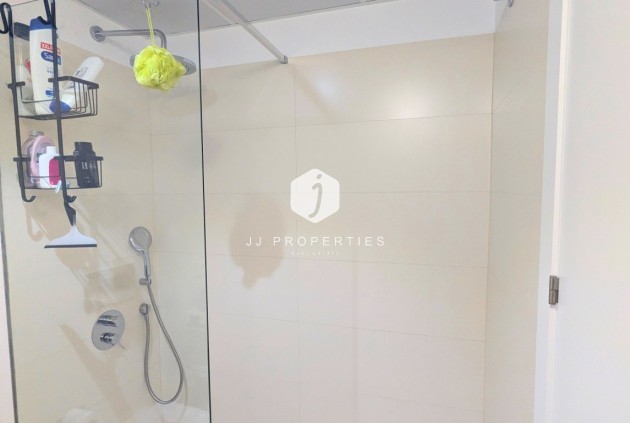 Resale - Apartment / flat -
Los Balcones - Costa Blanca