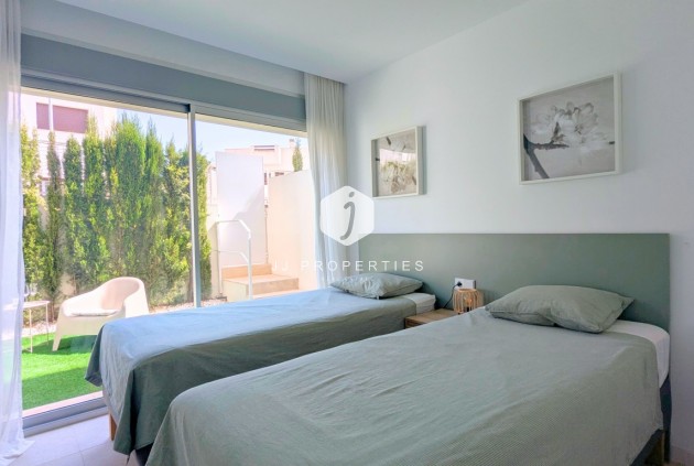 Resale - Apartment / flat -
Los Balcones - Costa Blanca