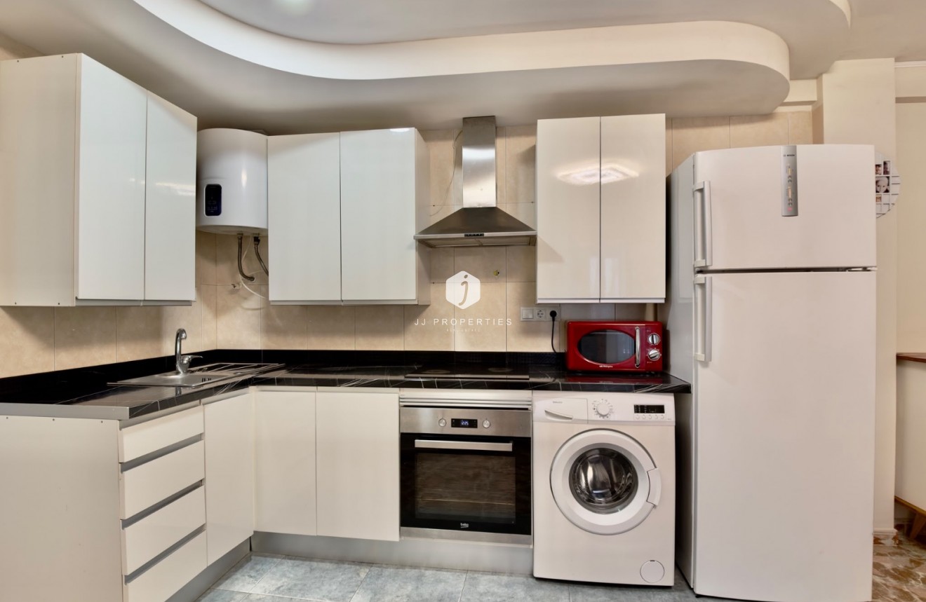 Resale - Apartment / flat -
Torrevieja - Costa Blanca