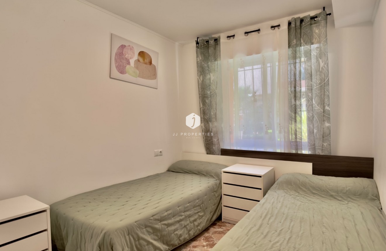 Resale - Apartment / flat -
Torrevieja - Costa Blanca