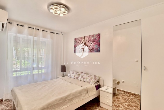 Resale - Apartment / flat -
Torrevieja - Costa Blanca