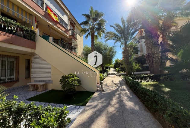 Resale - Apartment / flat -
Torrevieja - Costa Blanca