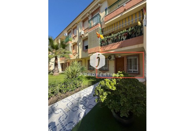 Resale - Apartment / flat -
Torrevieja - Costa Blanca