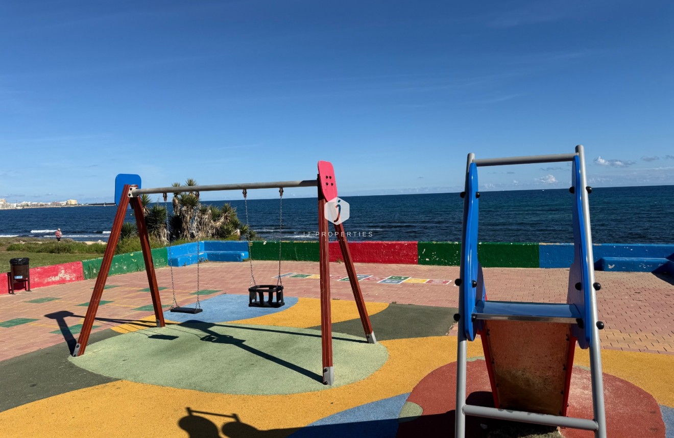 Resale - Apartment / flat -
Torrevieja - Costa Blanca