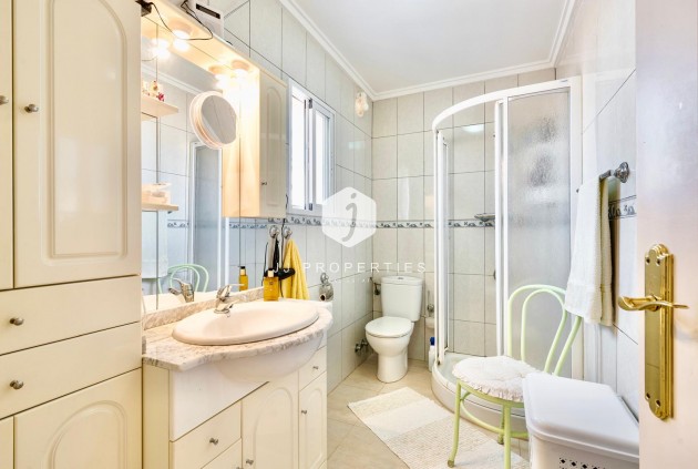 Resale - Chalet -
Torrevieja - Costa Blanca
