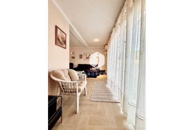 Resale - Chalet -
Torrevieja - Costa Blanca