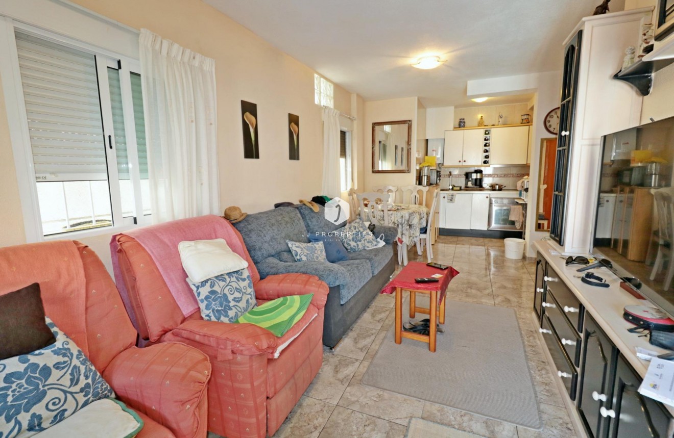 Resale - Chalet -
Torrevieja - Torretas