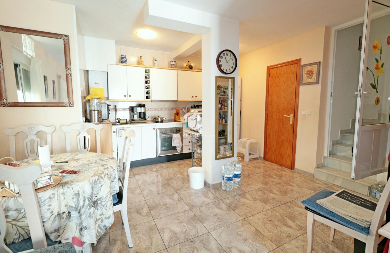 Resale - Chalet -
Torrevieja - Torretas