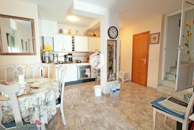 Resale - Chalet -
Torrevieja - Torretas