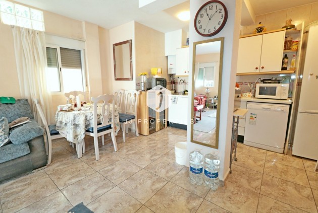 Resale - Chalet -
Torrevieja - Torretas
