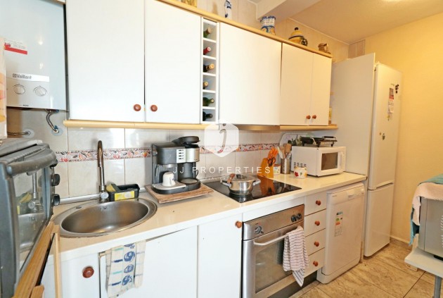 Resale - Chalet -
Torrevieja - Torretas