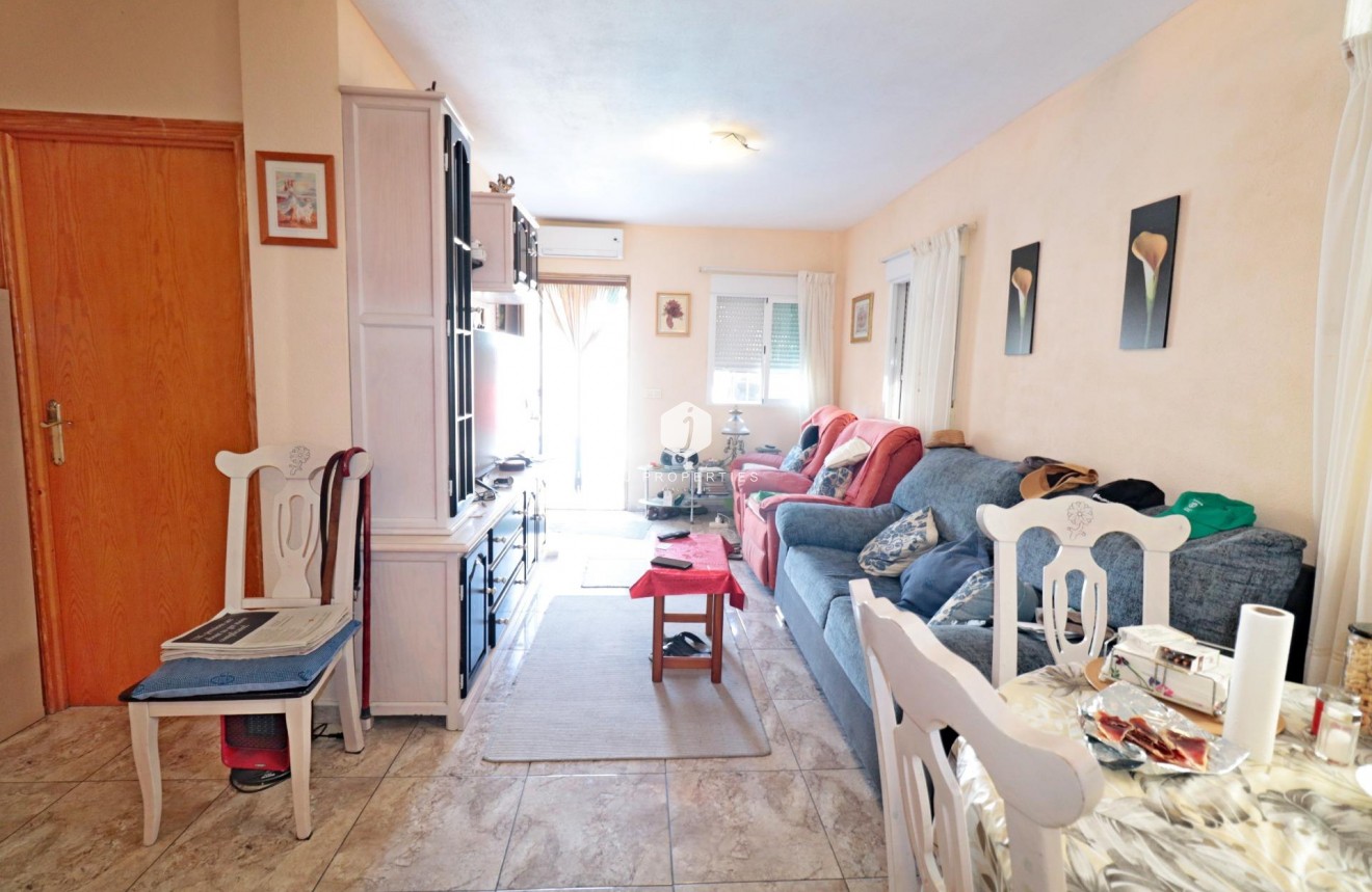 Resale - Chalet -
Torrevieja - Torretas
