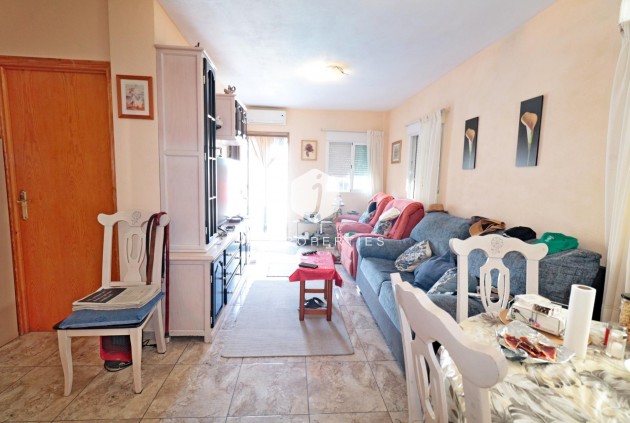 Resale - Chalet -
Torrevieja - Torretas