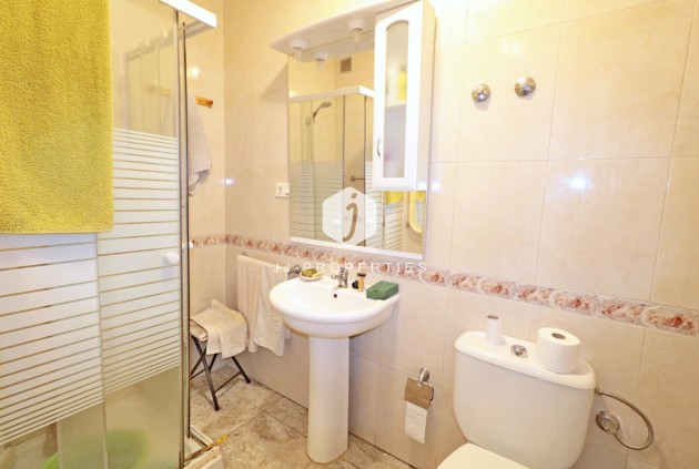 Resale - Chalet -
Torrevieja - Torretas