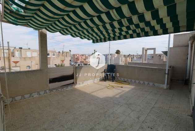 Resale - Chalet -
Torrevieja - Torretas