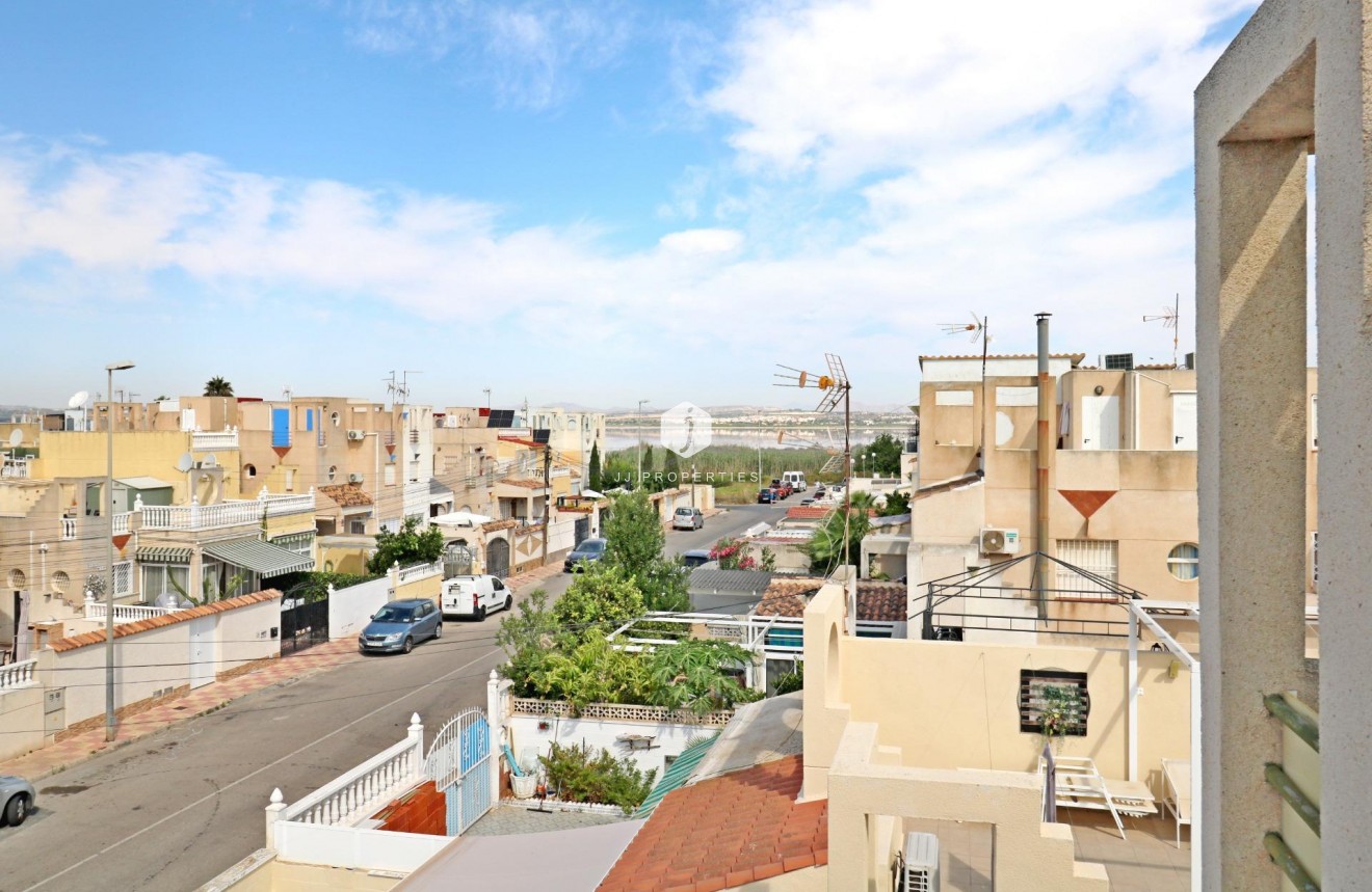 Resale - Chalet -
Torrevieja - Torretas