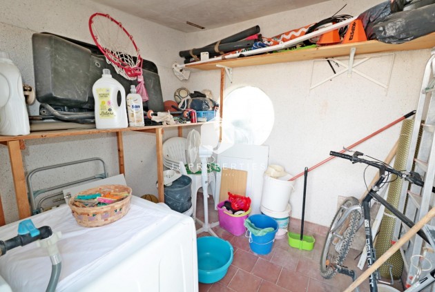 Resale - Chalet -
Torrevieja - Torretas