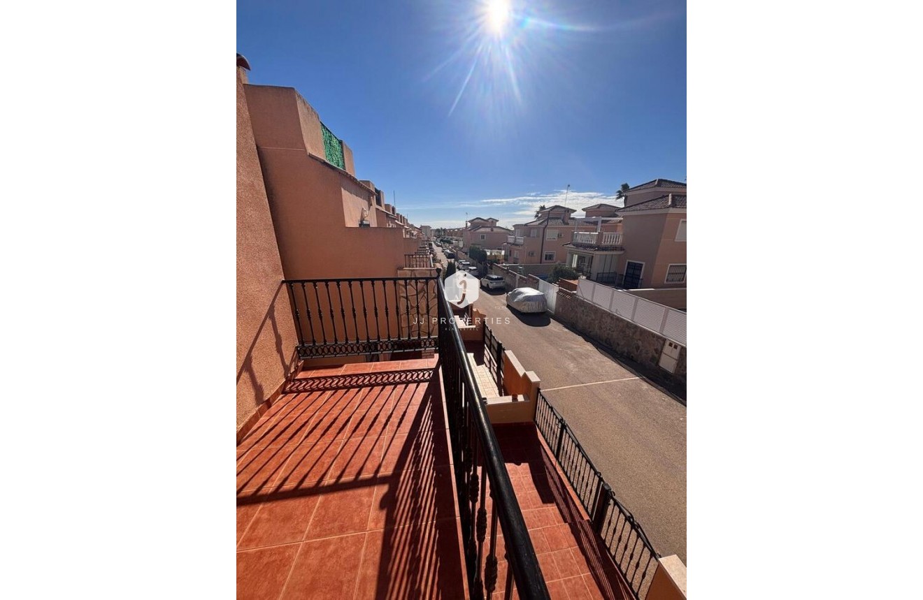 D'occasion - Chalet -
Los Altos - Costa Blanca