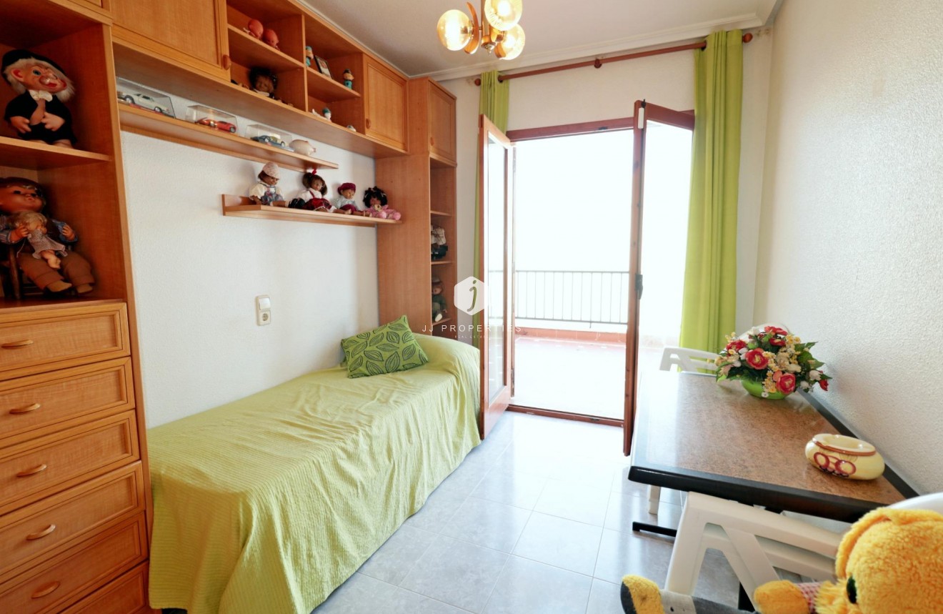 Resale - Penthouse -
Torrevieja - Habaneras