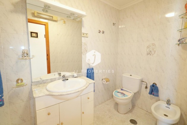 Resale - Penthouse -
Torrevieja - Habaneras
